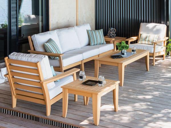 Designing with Nature: How Wood Furniture Shapes Modern Spaces
